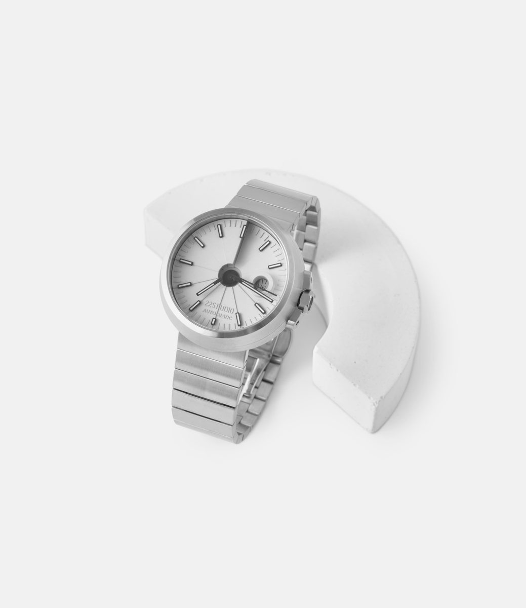 Automatic Sport Smoky White — часы с циферблатом из бетона (45 мм)