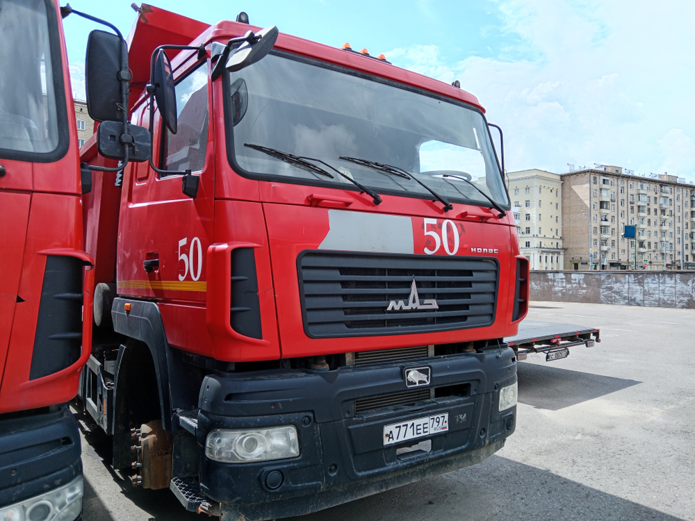 МАЗ 6501* 6x4 Самосвал 650128-8520-000 (Дизельный, 11,6 л, 423 л.с., МТ)