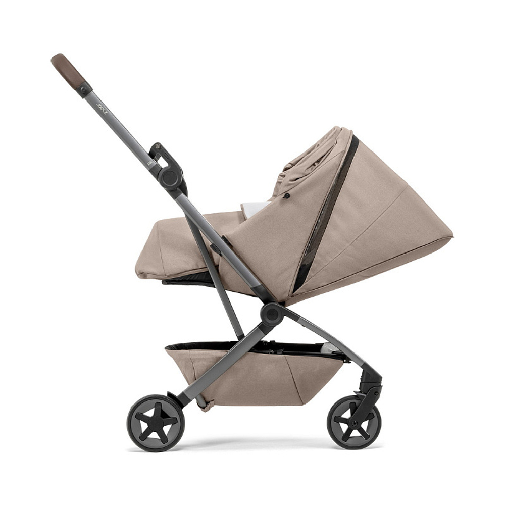 Детская прогулочная коляска Joolz Aer 2 с бампером и реверсивным блоком Sandy Taupe