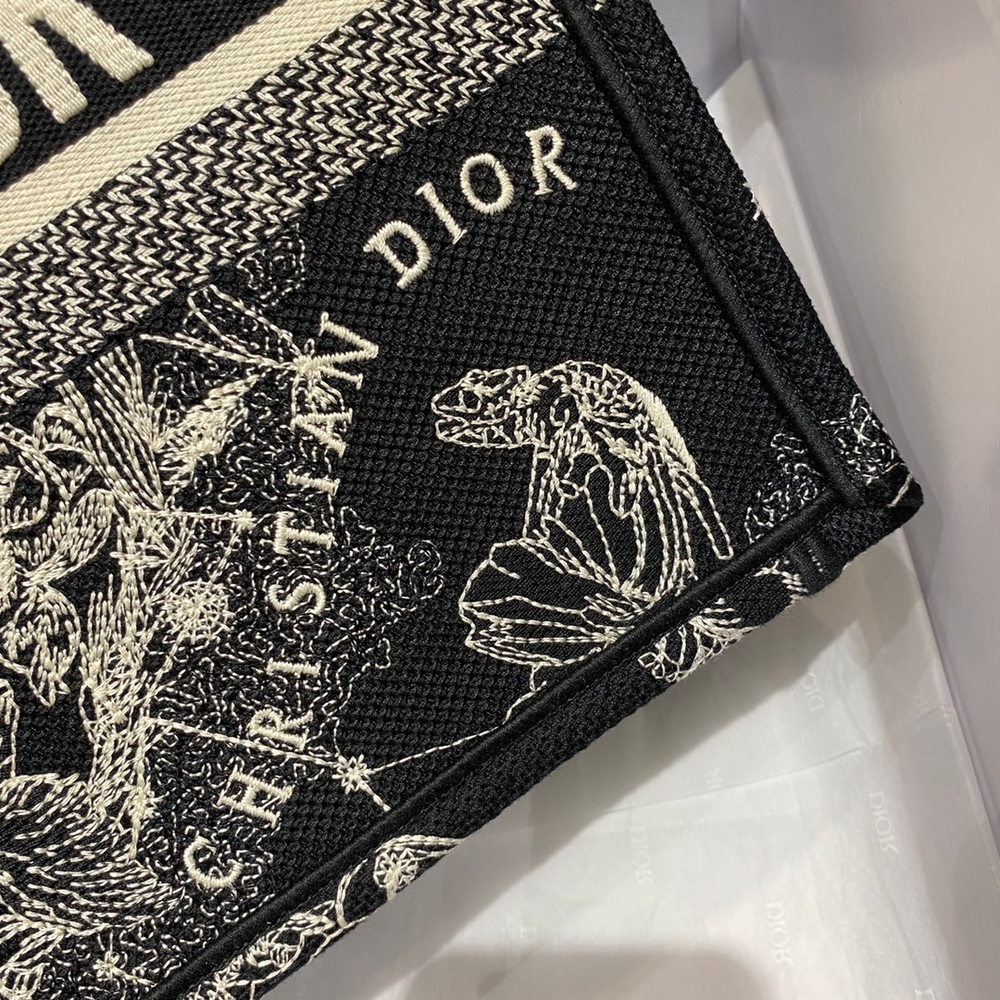 Christian Dior Book Tote 36 cm