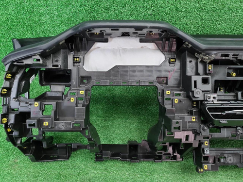 Торпедо Geely Monjaro (2021-н.в.)