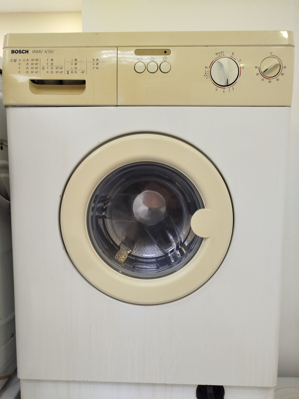 Стиральная машина Bosch WMV 1600 3,5 кг б/у