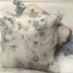 Подушка декоративная 48х48 Blumarine Chriselle голубая