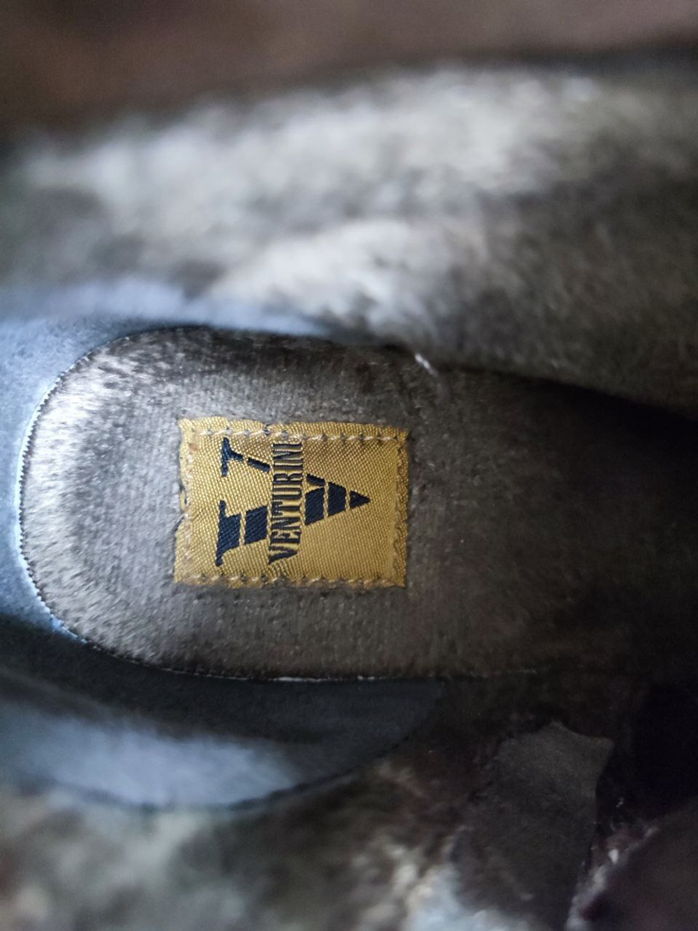 Ботинки Venturini утепленные 37 размер