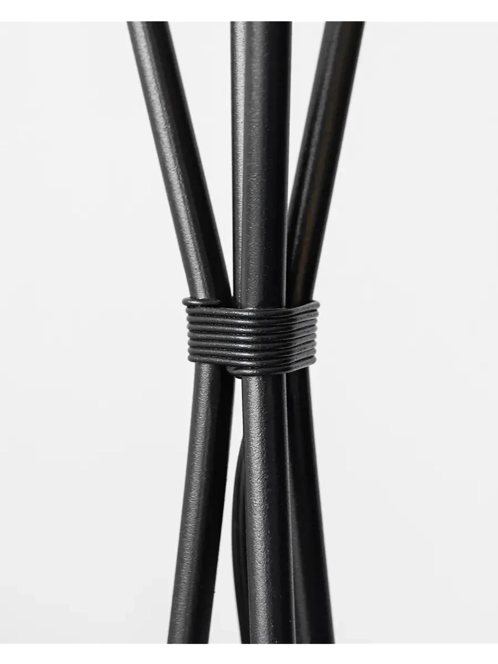 Торшер напольный с абажуром в гостиную современный