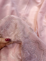 Ткань  натуральный шелк 100%с вышивкой (Италия) ш-120см  цена за 1м