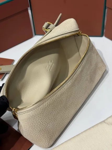 Сумка Loro Piana Extra Pocket L19