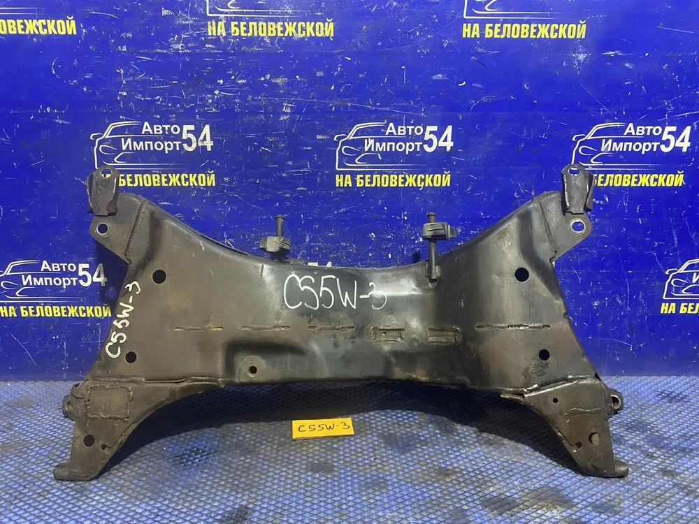 Балка передняя поперечная MITSUBISHI LANCER CEDIA 2000