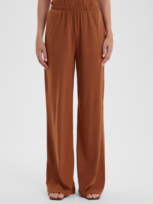 Трикотажные брюки свободного кроя