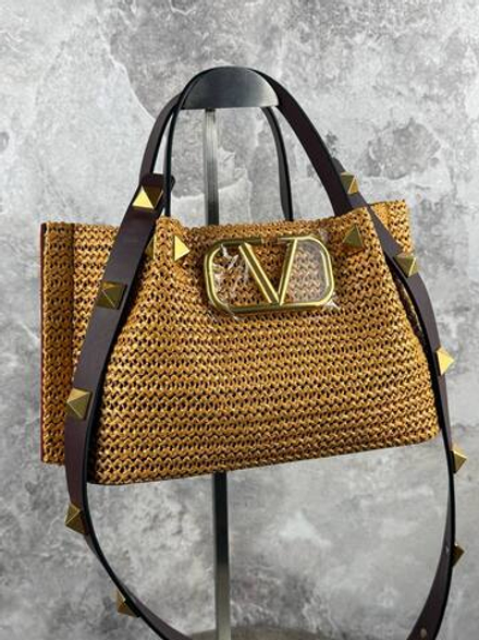 Сумка Valentino