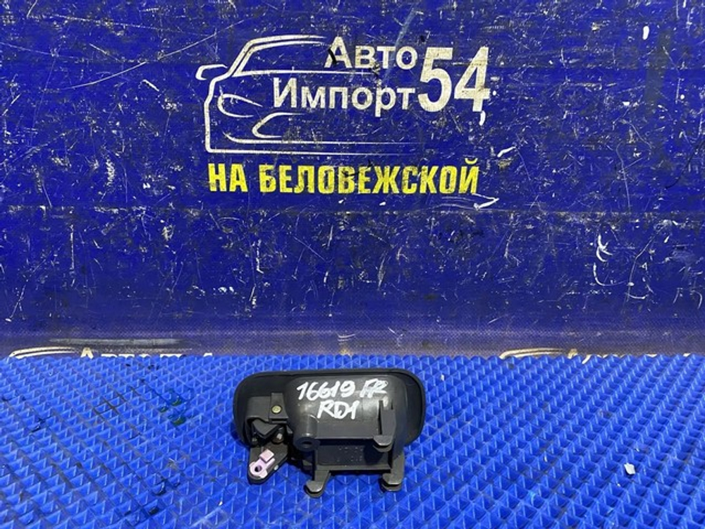 Ручка двери передней правой салонная Honda CR-V 1995-2001