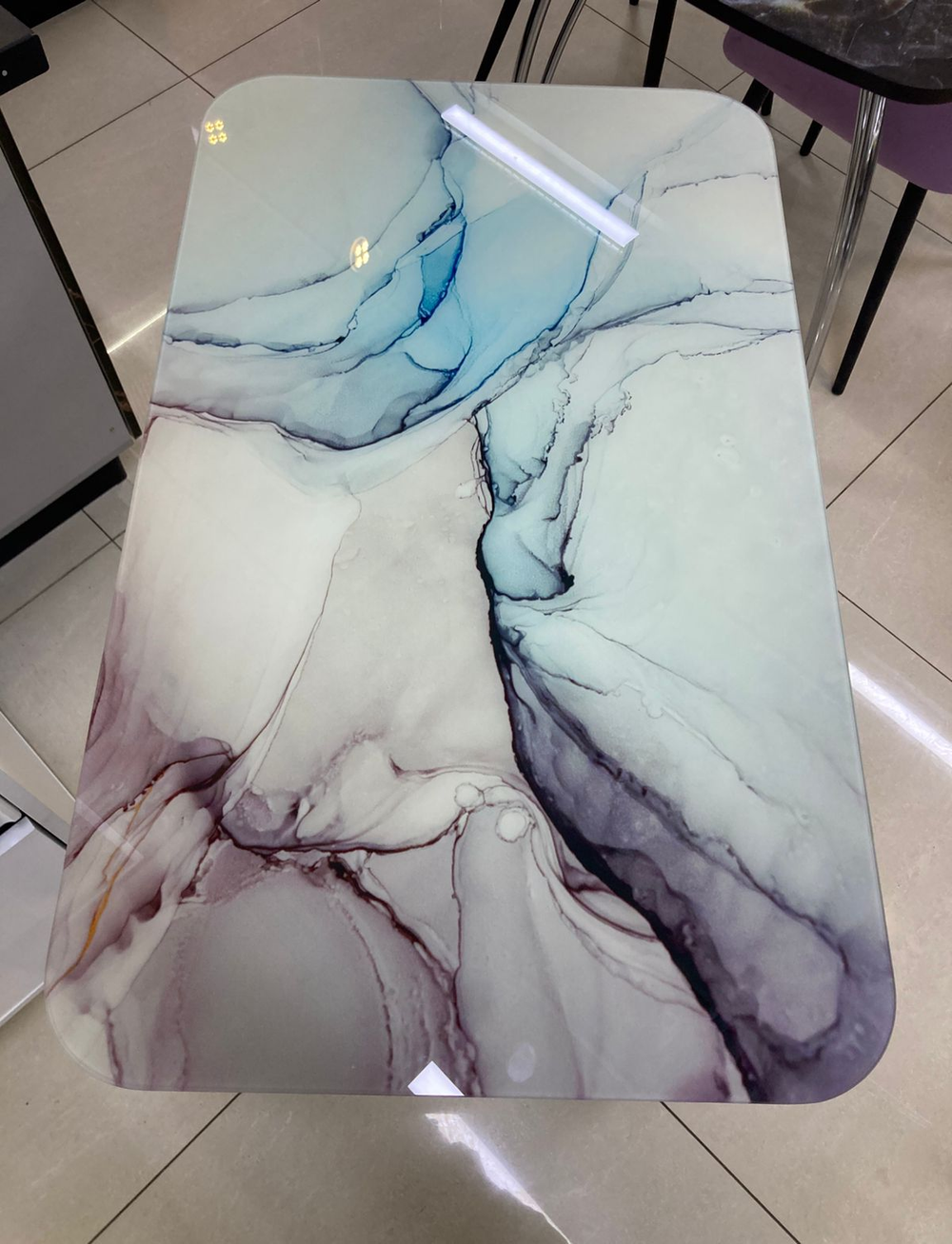 Стол неразд Прямоугольный подстолье прямое хром Царг.пояс белый Ст-ца текстура 1 (белая) ф/п стекло