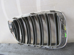 Решетка радиатора левая BMW X3 (F25) 14-17 Б/У Оригинал 51117338571