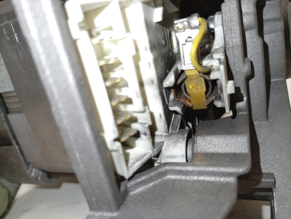 WLF24271CE/02 кт31 Двигатель (мотор) стиральной машины Bosch Siemens 144797 б/у