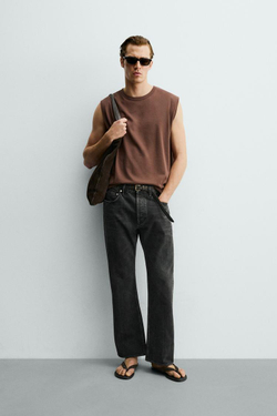 ZARA ФУТБОЛКА RELAXED FIT БЕЗ РУКАВОВ, ТЕМНО-КОРИЧНЕВЫЙ