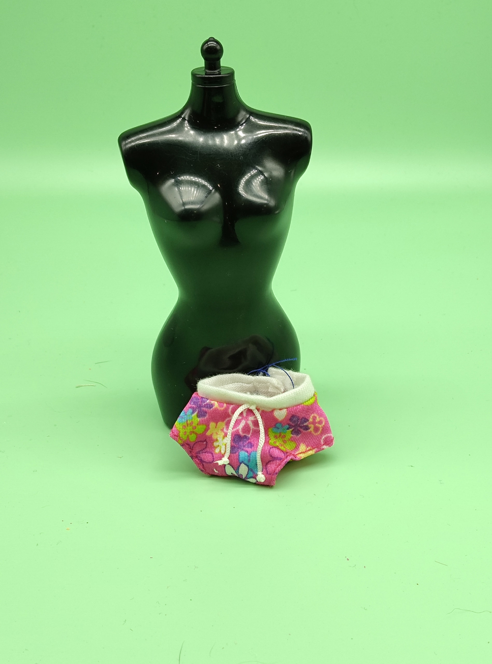 Одежда для куклы Барби винтаж плавки 0377