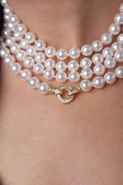 Нить 160 см кремового жемчуга Swarovski диаметром 1 см с золотой застежкой из цирконов