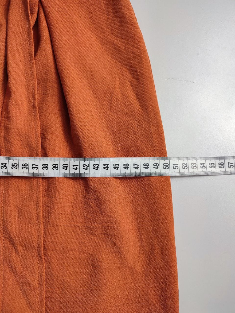 Брюки Stradivarius в стильном кирпичном оттенке 44 размер