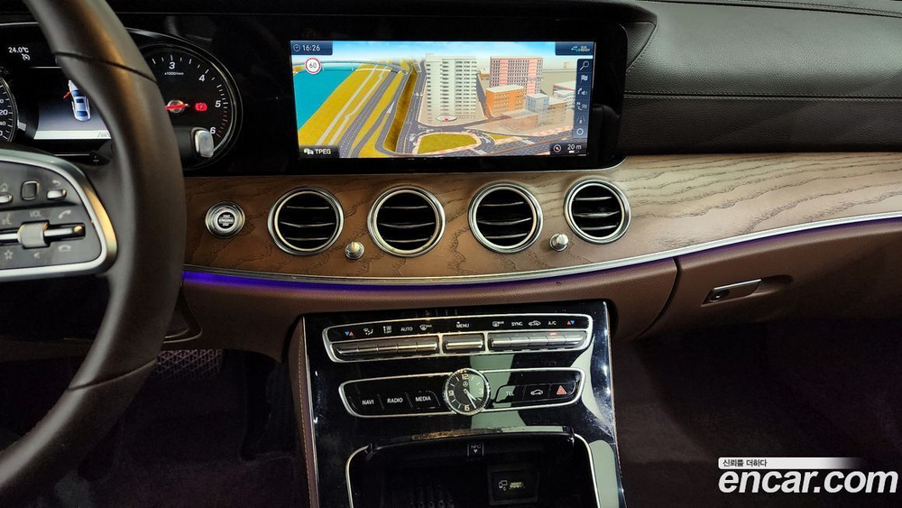 Mercedes-Benz E-Class W213 E220d 4MATIC Exclusive (03.2020)