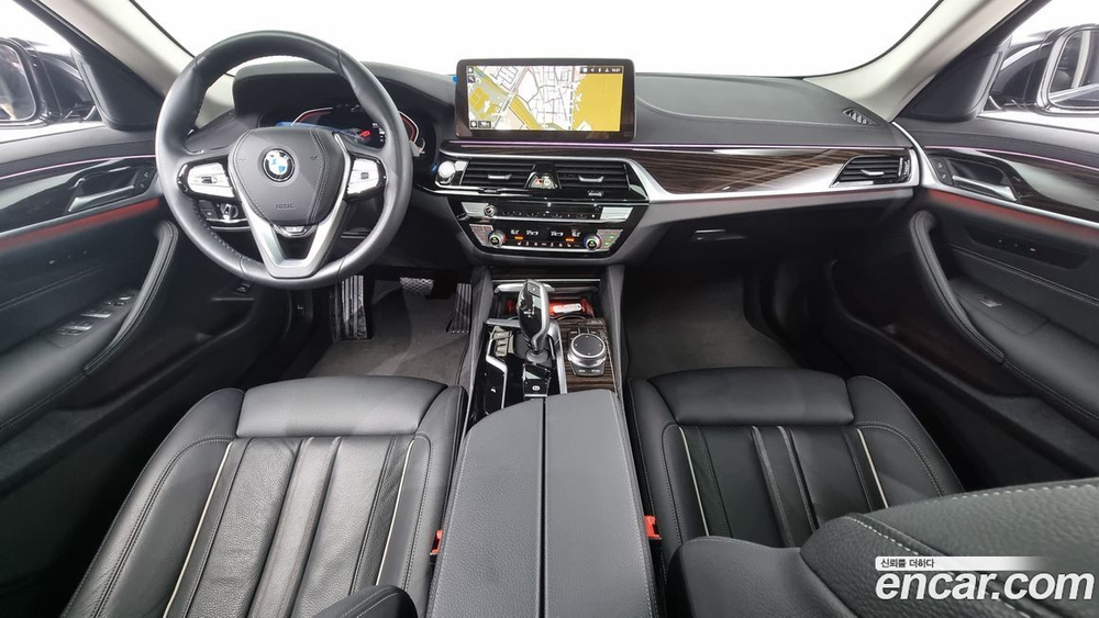 BMW 5 Series (G30) 520i Luxury (11.2022)