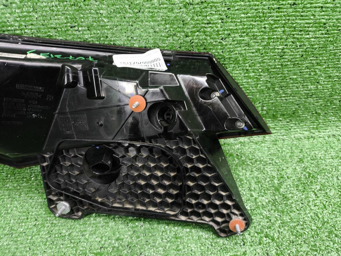 Фонарь правый внешний Mercedes E W213 (2020-2023)