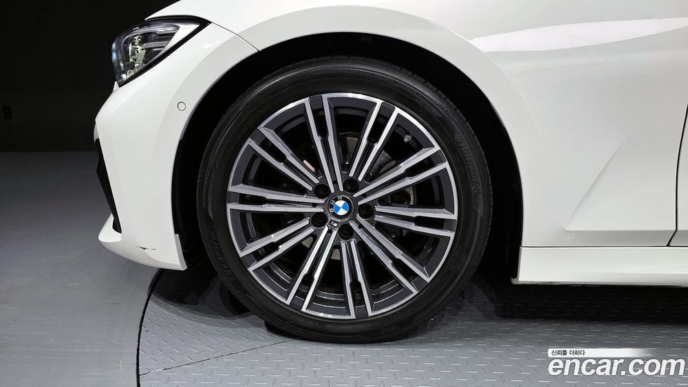 BMW 3 Series (G20) 320i M Sports (01.2022)