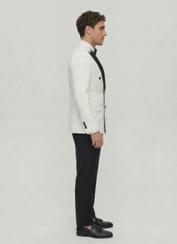 Мужской смокинг (белый) А59