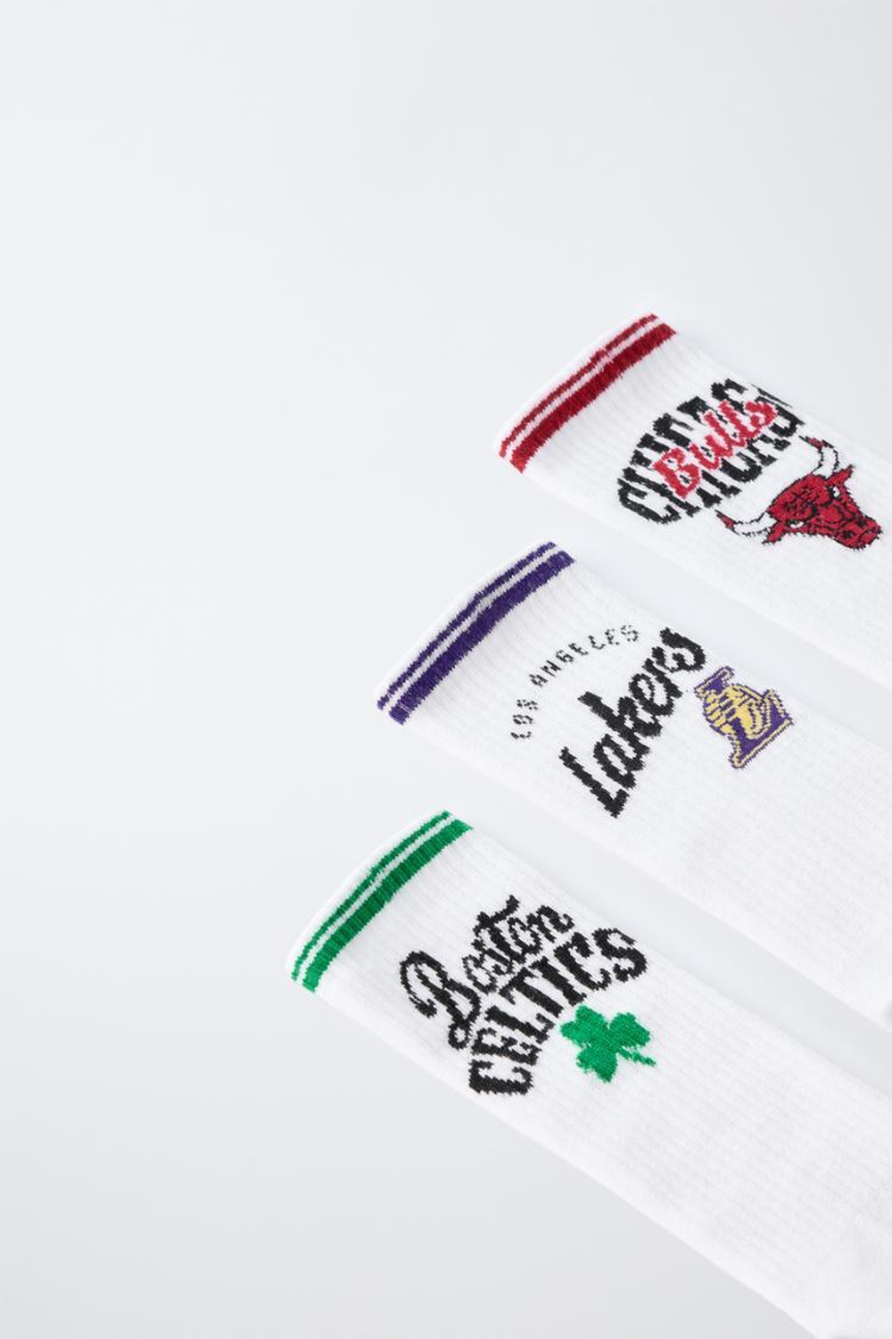 ZARA НАБОР ИЗ 3 ПАР ВЫСОКИХ НОСКОВ NBA©, БЕЛЫЙ