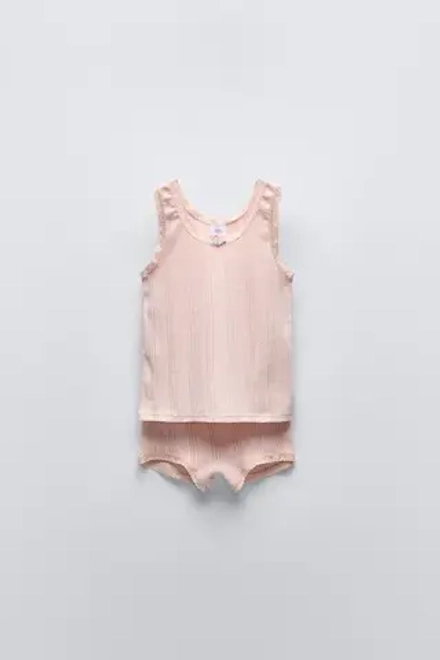 ZARA КОМПЛЕКТ ИЗ ФУТБОЛКИ И ШОРТ, РОЗОВЫЙ