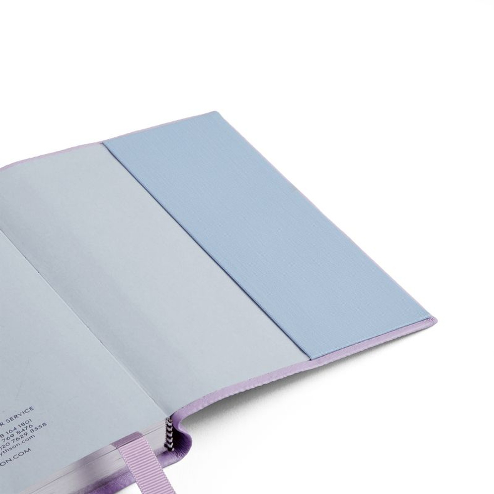 Smythson Ежедневник 2026 Premier Daily Fashion Diary in Panama, Lilac