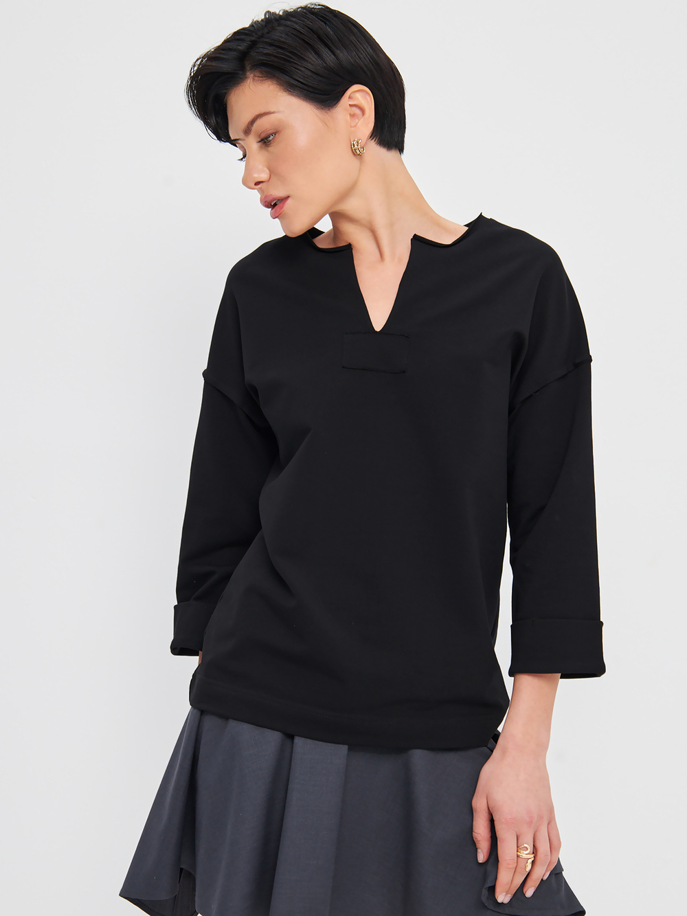 Джемпер с V-вырезом и рукавом 3/4