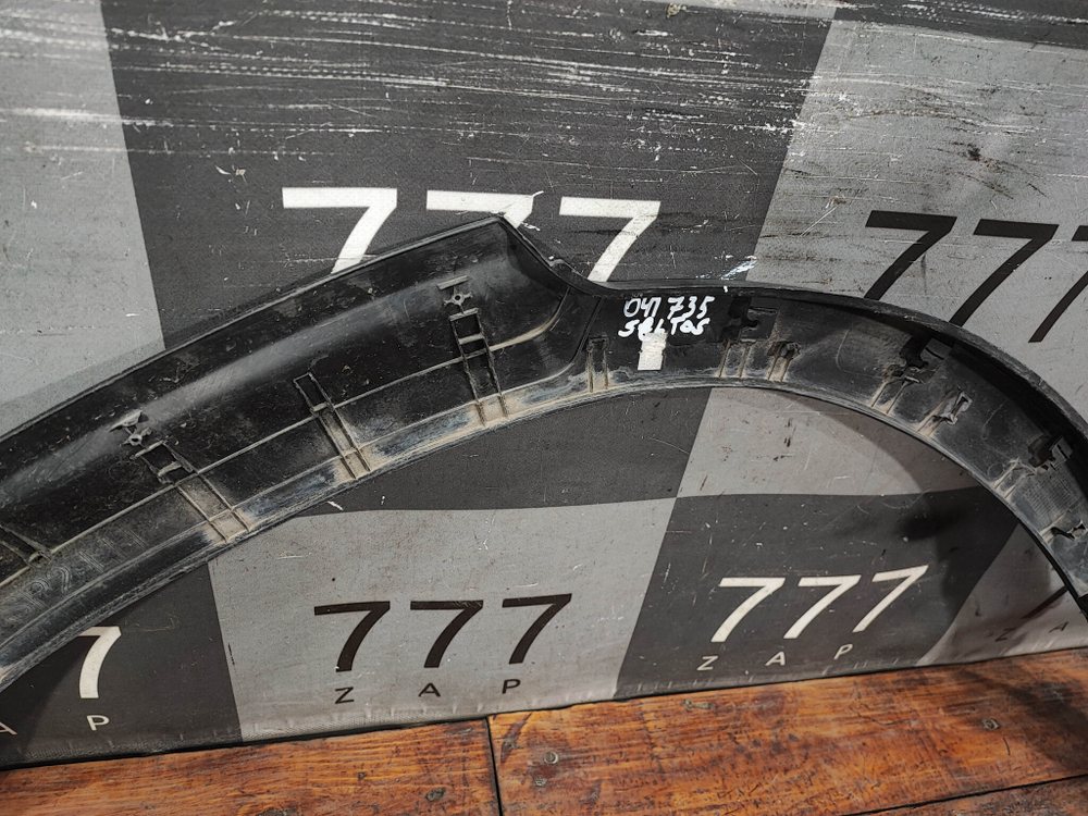 Накладка крыла заднего левого Kia Seltos 19-нв Б/У Оригинал 87741Q5000