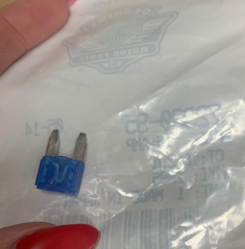 72330-95 Предохранитель плавкий,  15А -50%