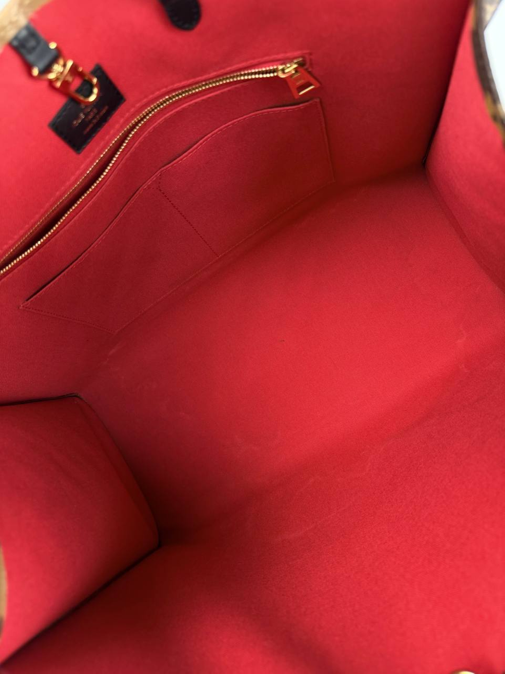 Сумка Louis Vuitton OnTheGo