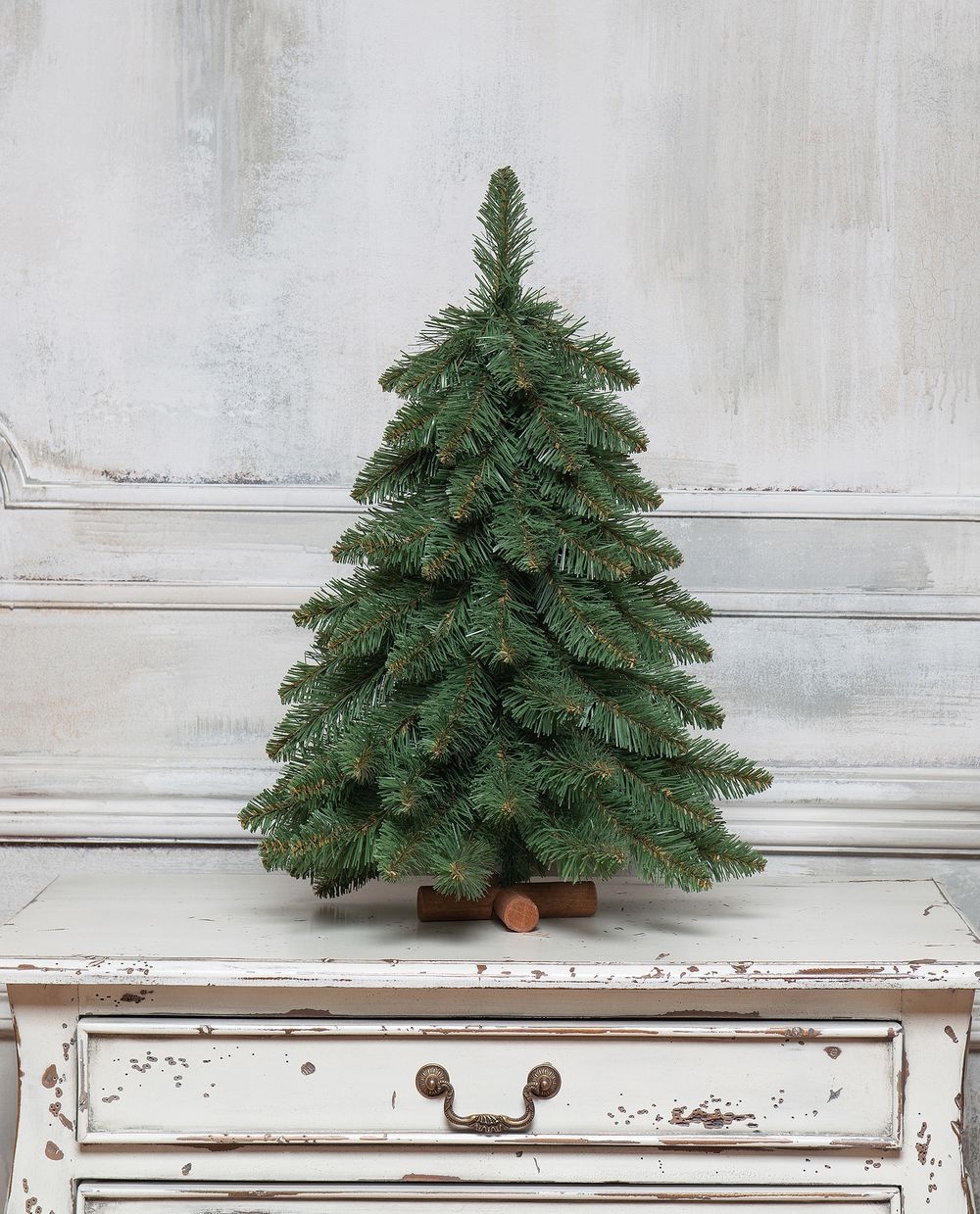 маленькая елка "фогу" настольная