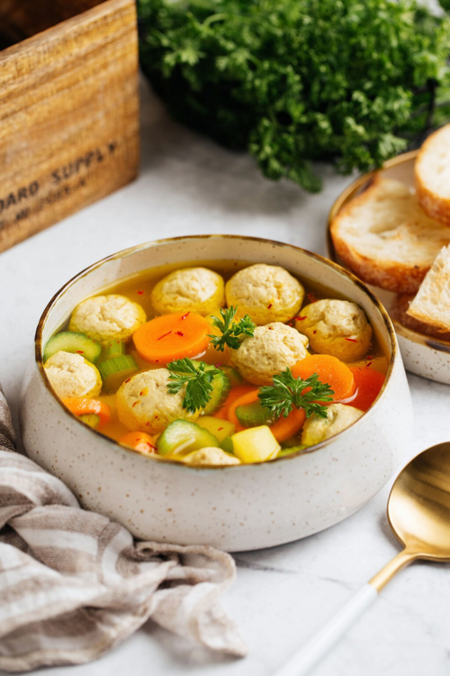 Суп с фрикадельками из индейки