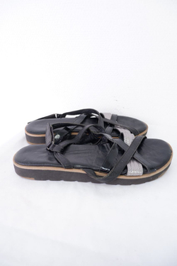 Босоножки Tamaris стильные 41 размер