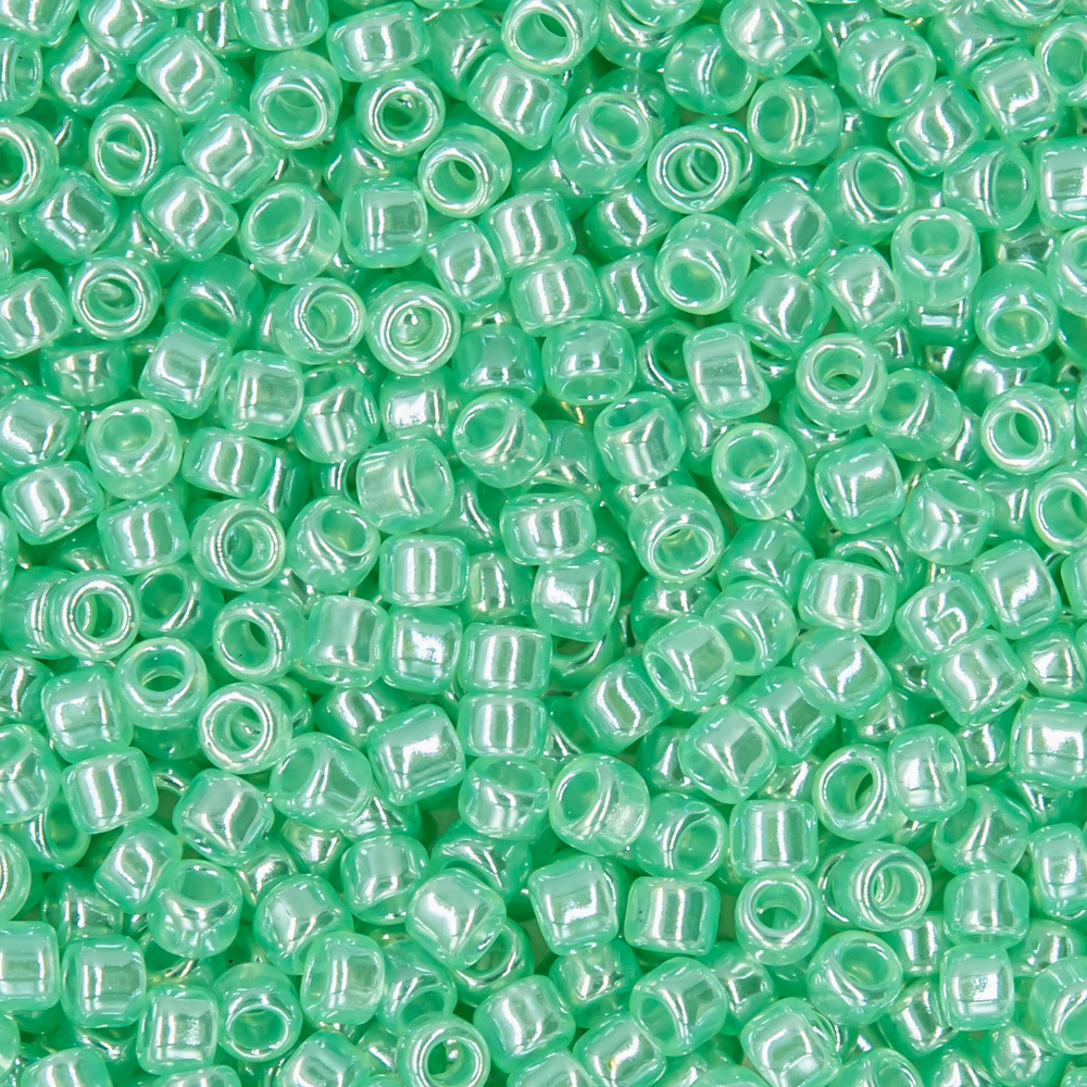 Японский бисер TOHO Round 15/0 (№144), жемчужный глянцевый