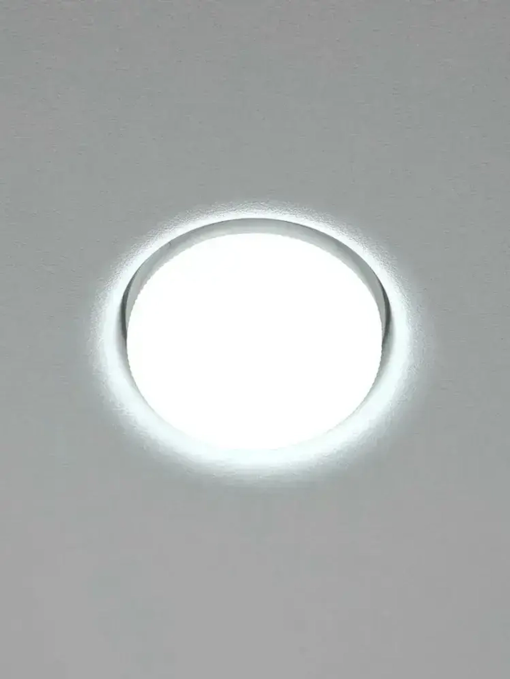 Светильник потолочный светодиодный встраиваемый GХ53 белый точечный спот круглый безрамочный