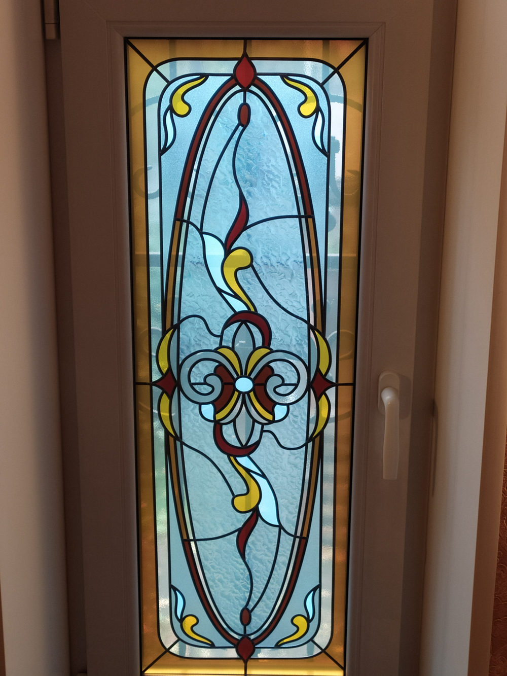 Витражи , UV фотопечать , объёмная UV фотопечать , ультратонкие ( 7 мм ) световые панели.