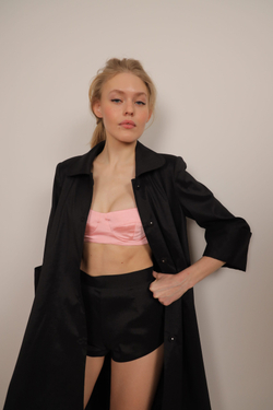 Плащ с бантом