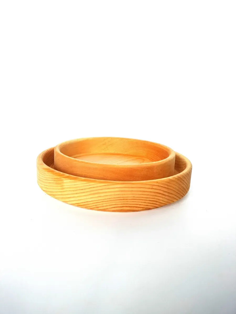 Набор деревянных тарелок из кедра