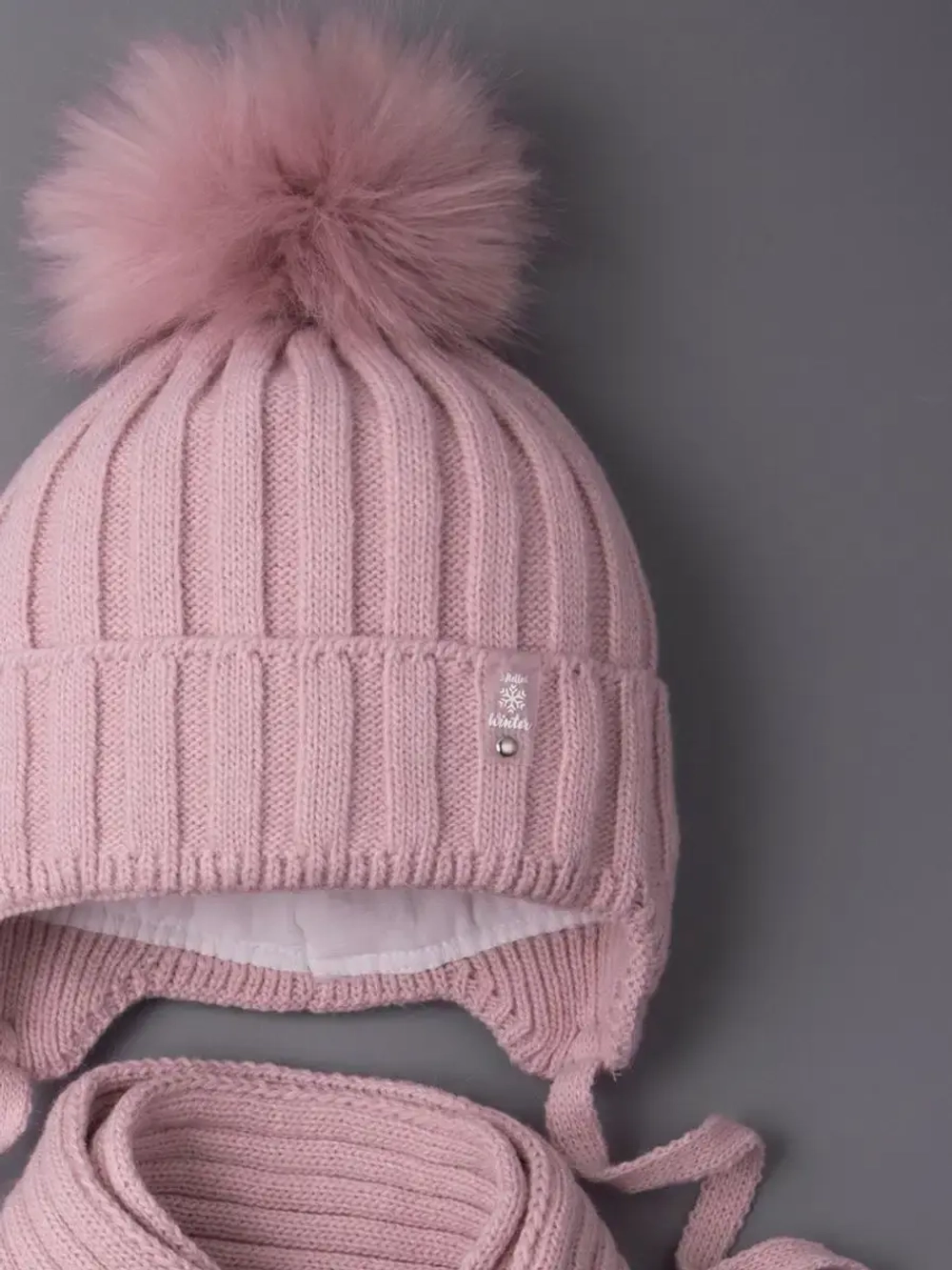Шапка для девочки зимняя вязаная и шарф