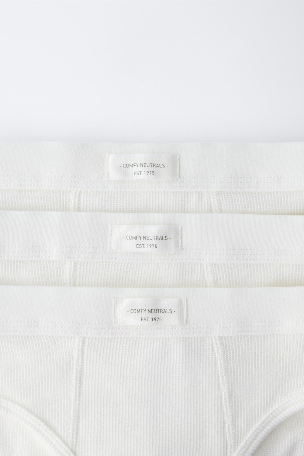 ZARA НАБОР ИЗ ТРЕХ ТРУСОВ В РУБЧИК С НАШИВКОЙ, ЭКРЮ