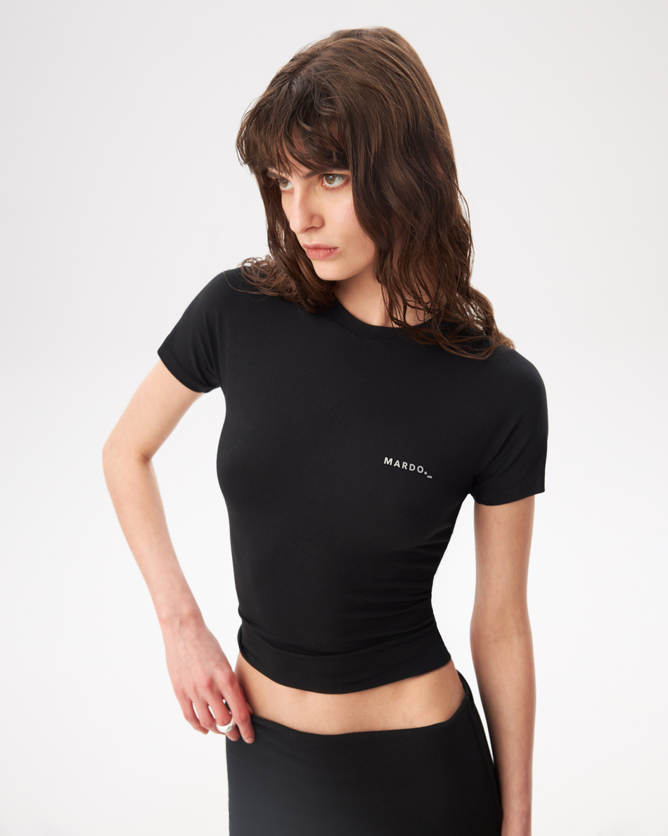 Black slim fit tshirt