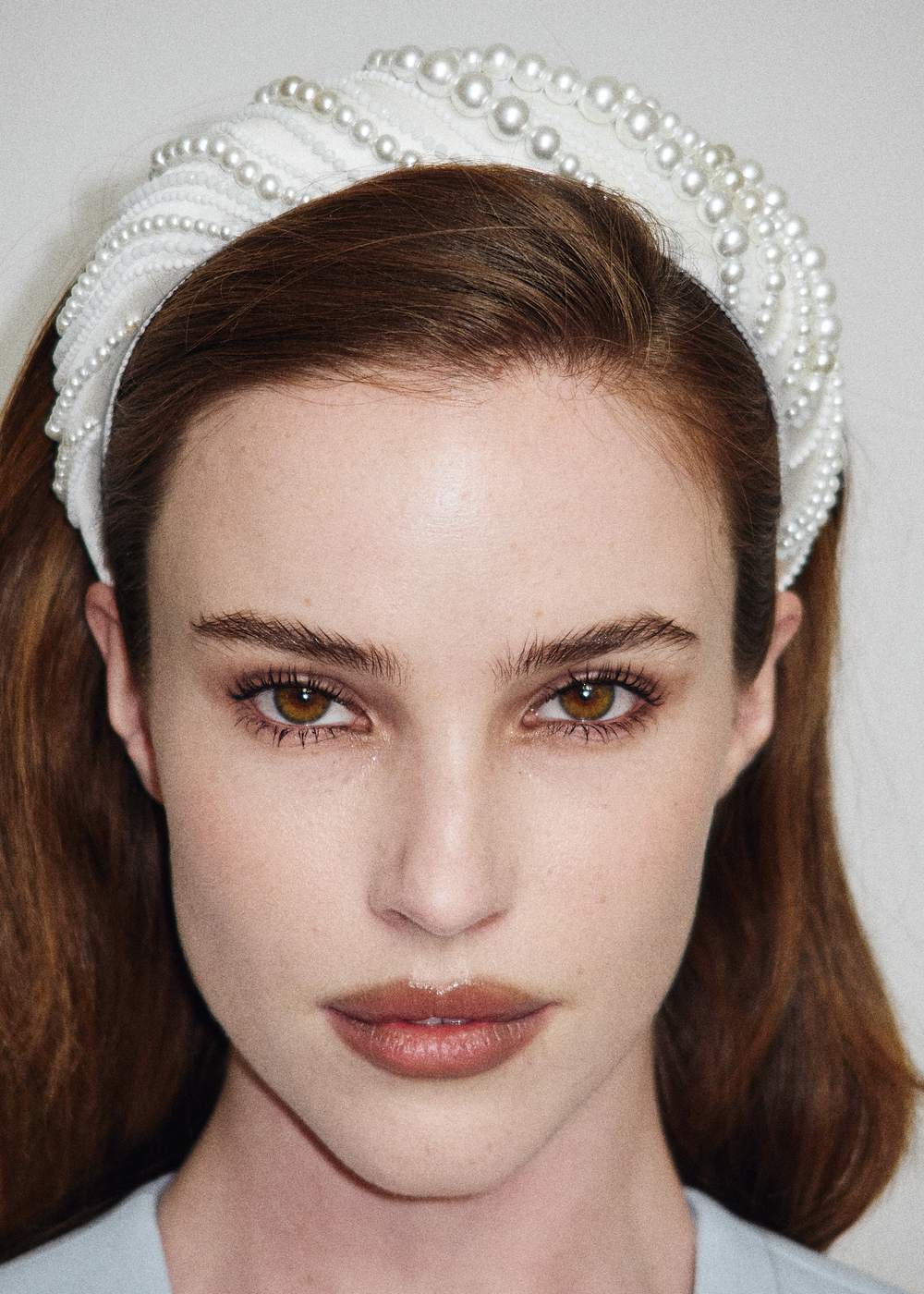 Ободок объемный с жемчужными линиями