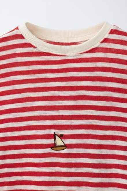 ZARA ФУТБОЛКА В ПОЛОСКУ С ВЫШИВКОЙ «РЫБА», КРАСНЫЙ