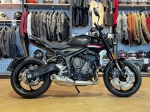 Triumph Trident 660, 2021 черный глянцевый