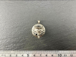 Подвеска. Медальон школы Волка. Ведьмак