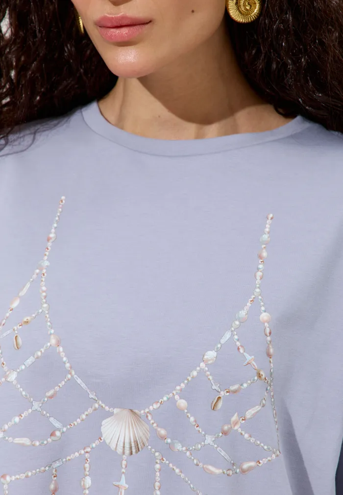 Футболка с принтом "Жемчужный бра" лавандового цвета